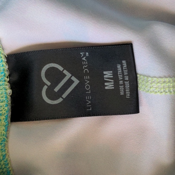 Super cute shorts - Picture 3 of 4